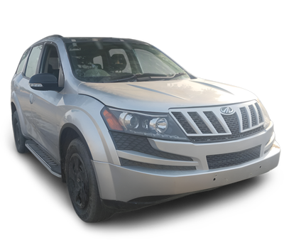 Mahindra XUV500-img